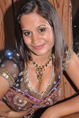 New Sexy Photo Ambika Tamil Actress Show Navel
