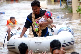 Banjir dan Tanah Longsor Manado, Belasan Tewas Ribuan Mengungsi
