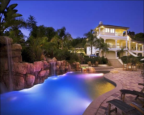 Tips Merancang Lampu Kolam Renang - Rancangan Desain Rumah Minimalis