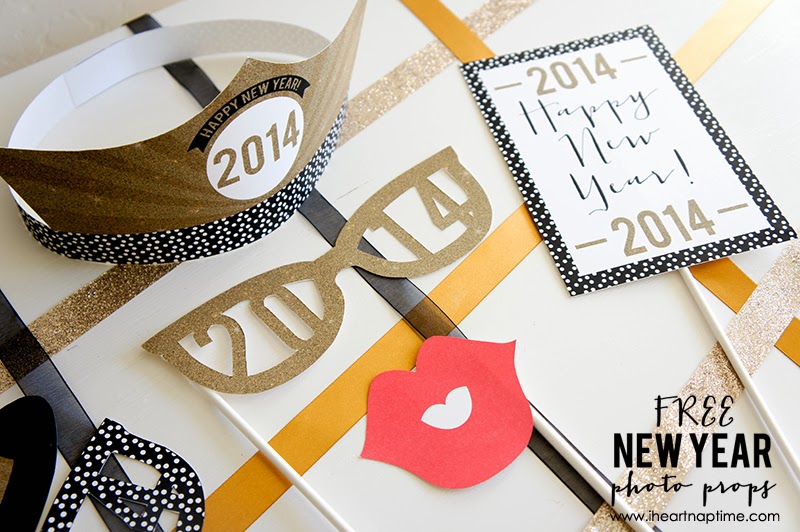 http://www.iheartnaptime.net/free-printable-new-year-photo-props/