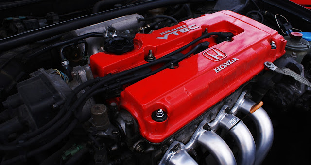Honda Engine With VTEC Technologies Honda Engine With VTEC Technologies