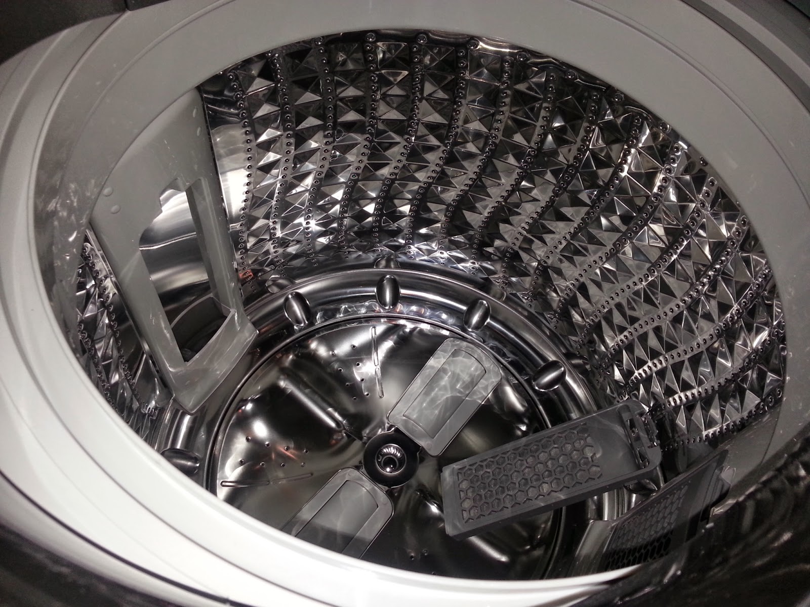 Samsung presents its fully automatic washing machines