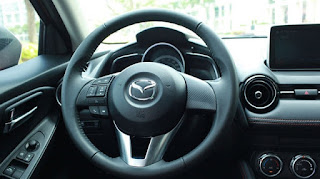Showroom Mazda Long Biên chuyên bán các dòng xe Mazda chính hãng - giá ưu đãi - khuyến mãi hấp dẫn - 11