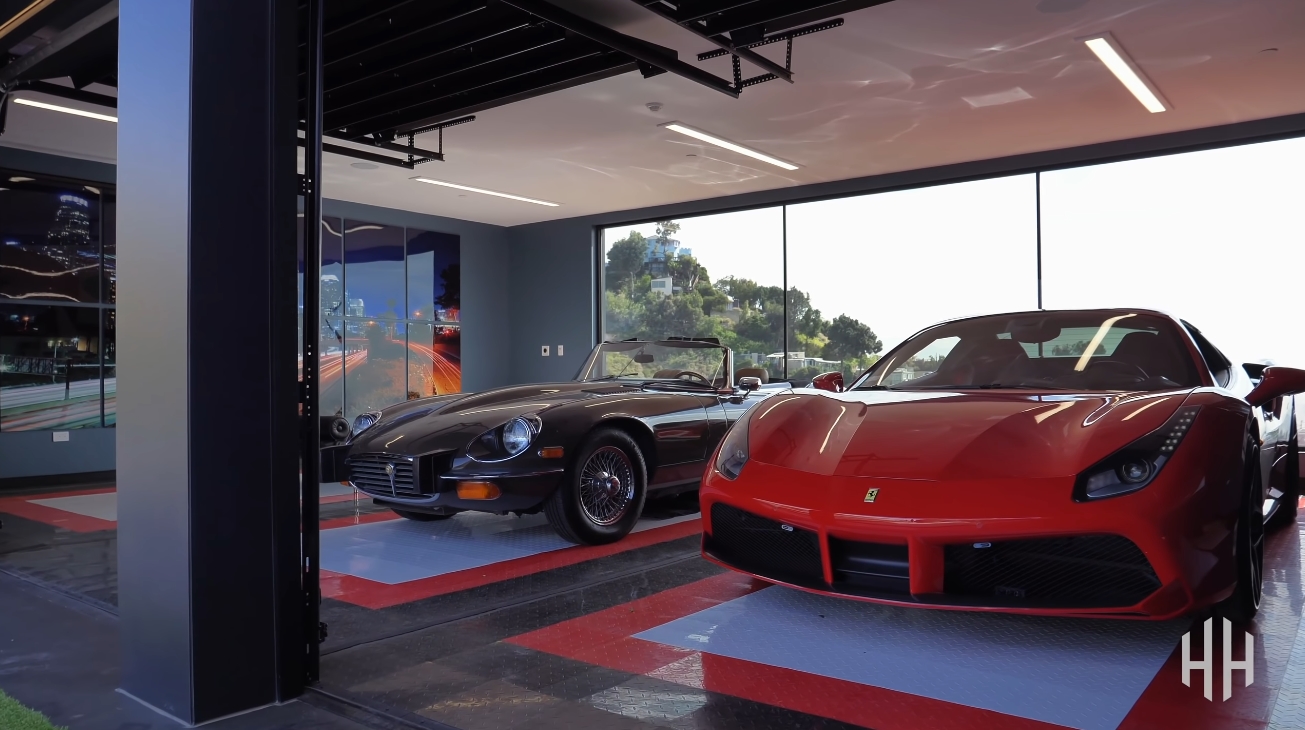 59 Photos vs. 1622 Viewmont Dr, Los Angeles vs. Luxury Mansion Interior Design Tour