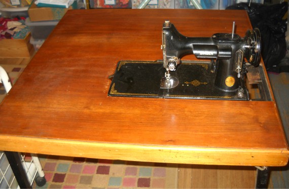 how to thread atlas deluxe sewing machine