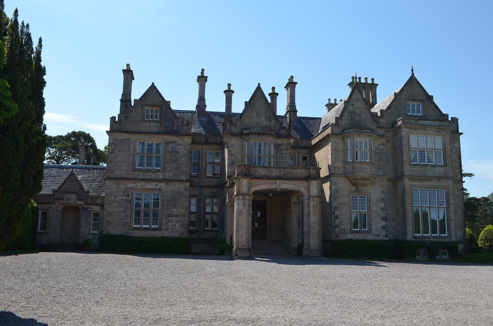 Life Blessings The Muckross House and Dingle Peninsula