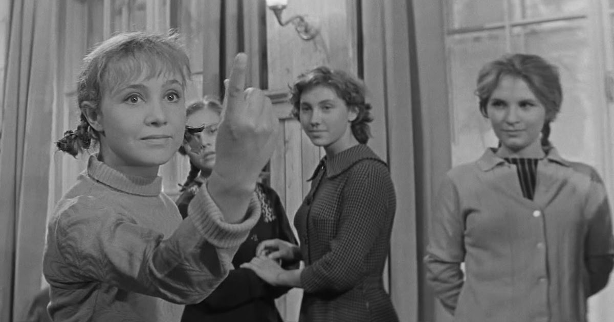 Девчата на русском языке. Надежда румянцева девчата. Девчата фильм 1961 галя стаханова. ). Девчата фильм 1961 нина меньшикова.