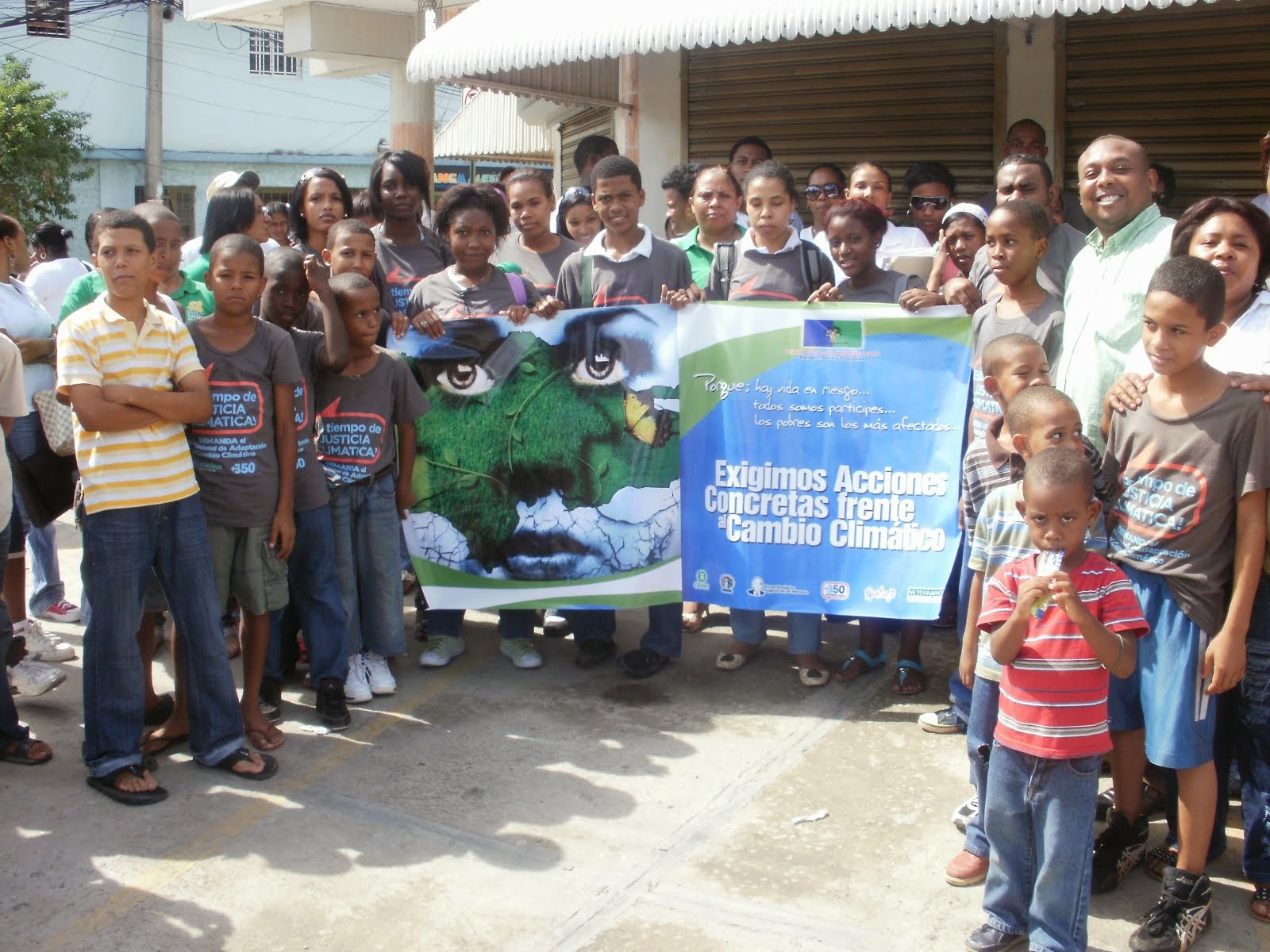 Actividad climatica en el km8 de la carretera Sanchez