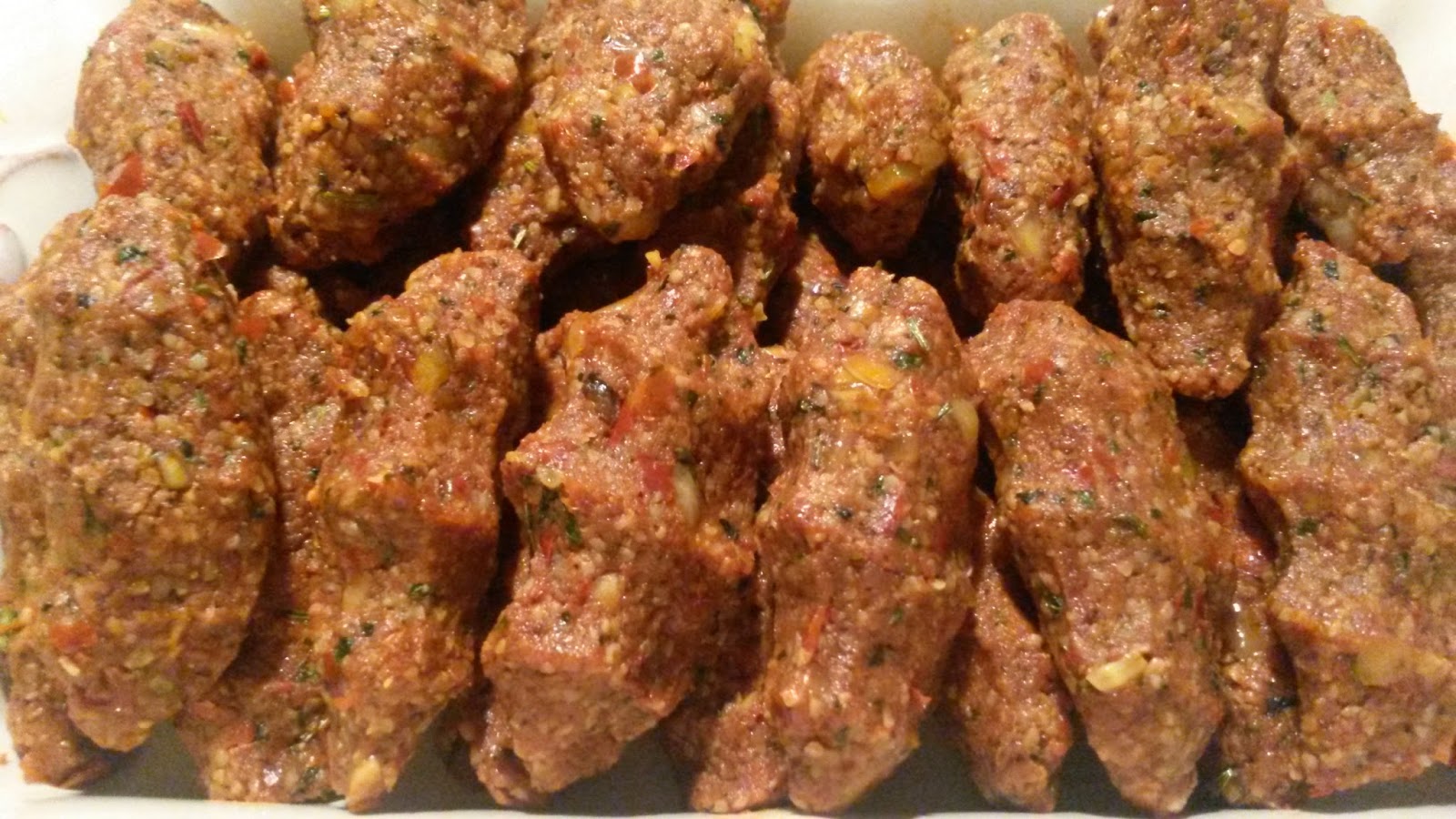 YORUMLU YORUM&hellip; ETLİ ÇİĞ KÖFTE