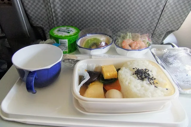 jal-flight-meal-201109　JAL機内食