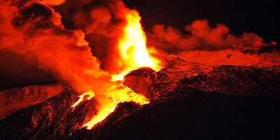 Vulcani giganti possibili eruzioni catastrofiche