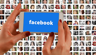 Resultado de imagem para facebook na tela do celular
