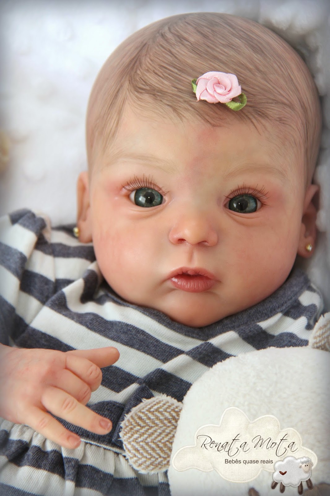 Número de pessoas que vende bebê reborn Outlet