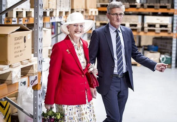 Queen Margrethe visited Scangrip company producing automotive lighting and industrial systems in Svendborg