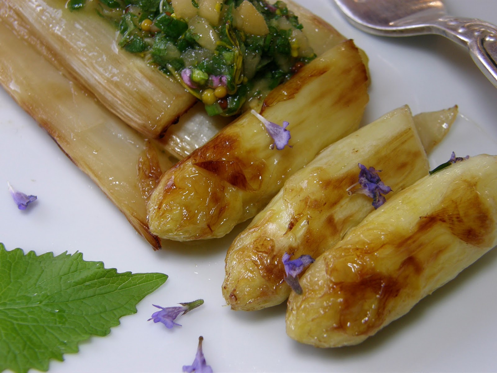 Karamellisierter Spargel mit Mispel-Vinaigrette - Spargel in spanischer ...