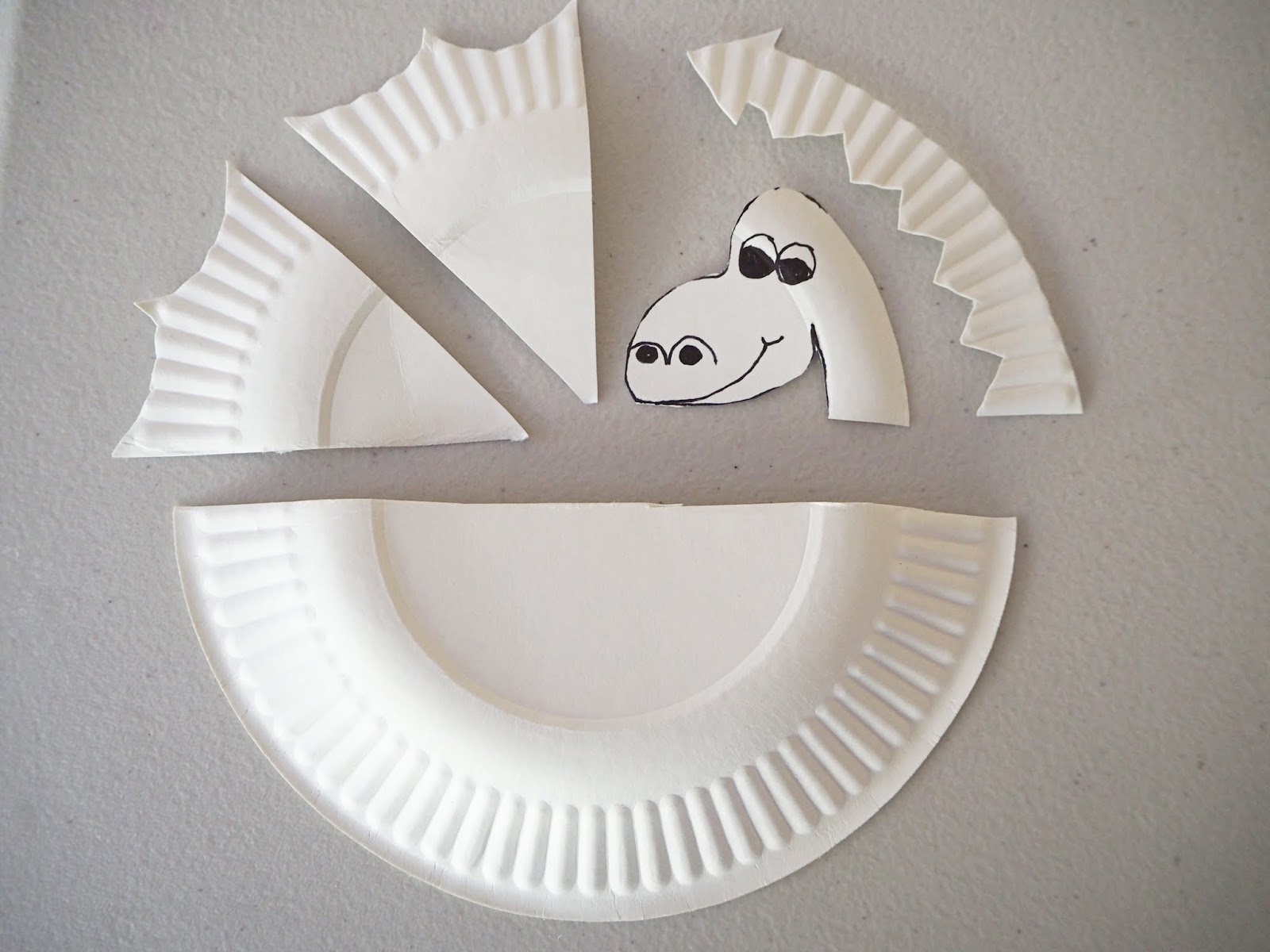 Paper Plate Dragon - Made To Be A Momma