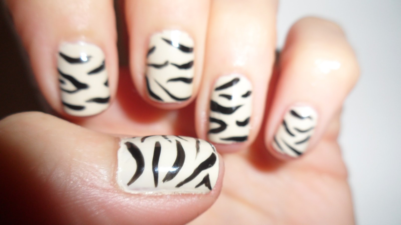 Nailificent: Zebra print nail art