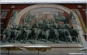 Chisholm Trail Mural Building en Sundance Square, Fort Worth Chisholm Trail Mural Building en Sundance Square, Fort Worth