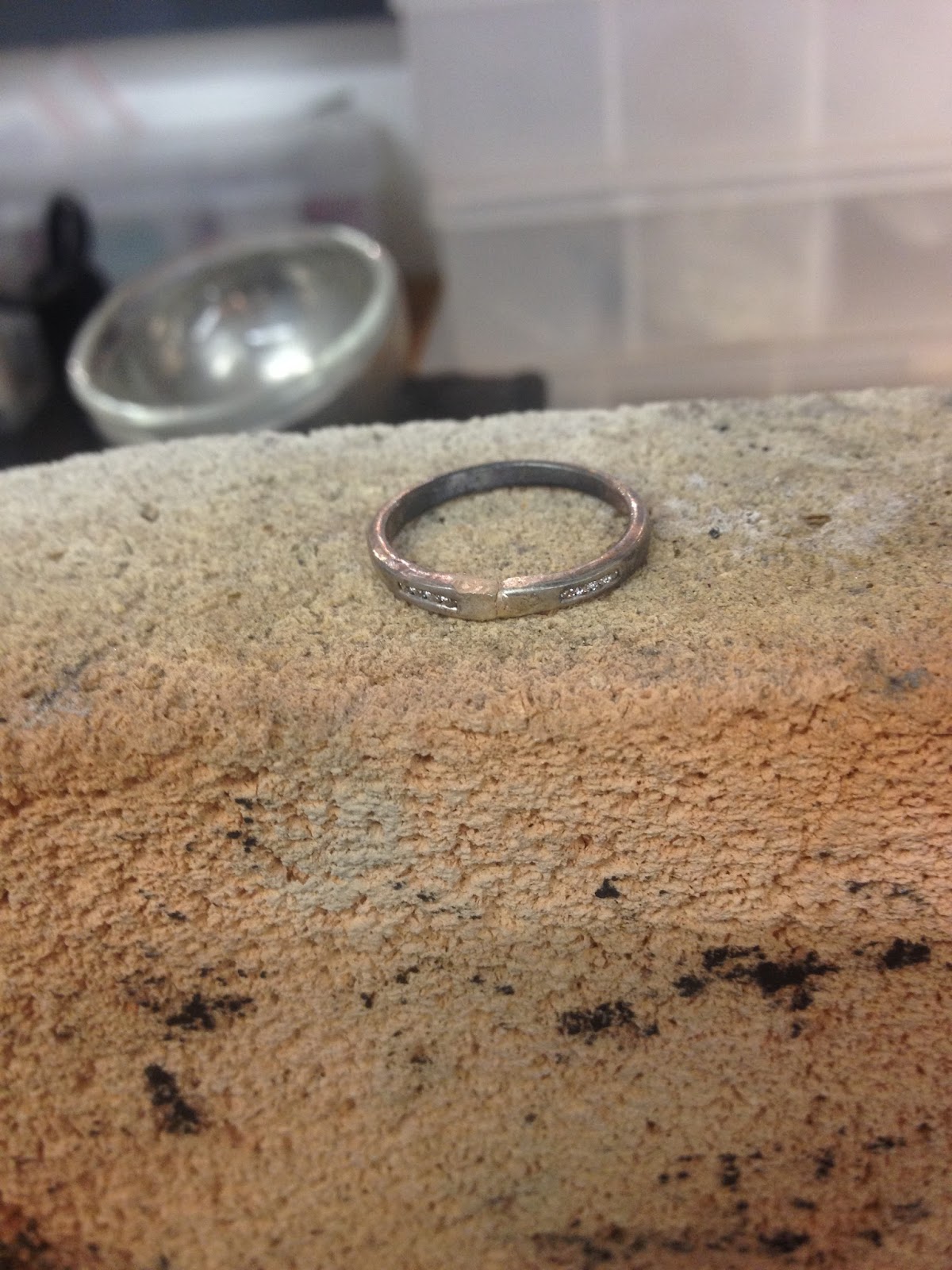 Curved to straight ring alteration