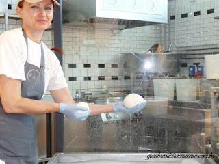 Eataly - comer em Roma eataly fazendo mozzarella guia brasileira roma - Eataly - comer em Roma