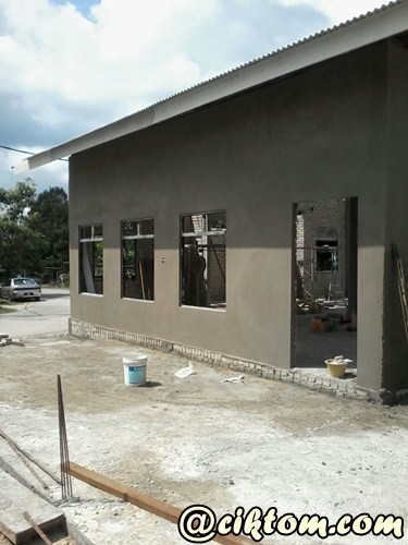 Surau Al-Mustaqeim dalam proses pembinaan