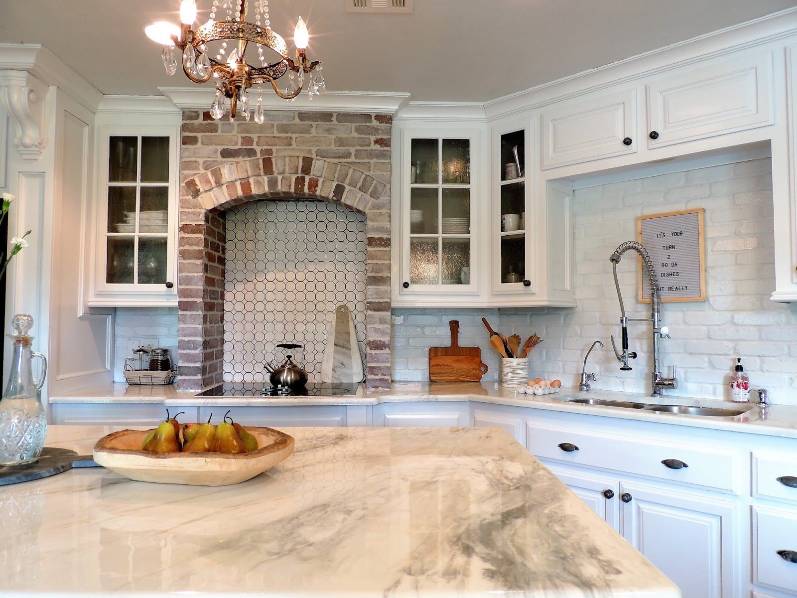 Epoxy Countertops that look like Marble - Simply Summer morgan