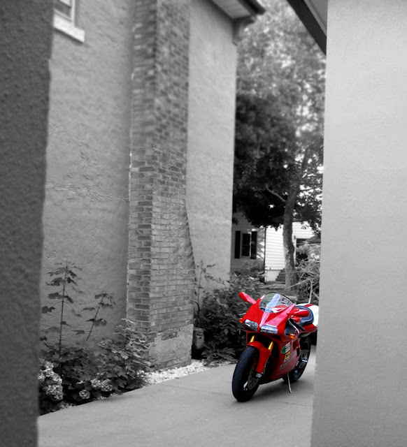 Ducati 916