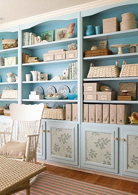 Little Treasures: 10 Ideas for Styling Bookcases