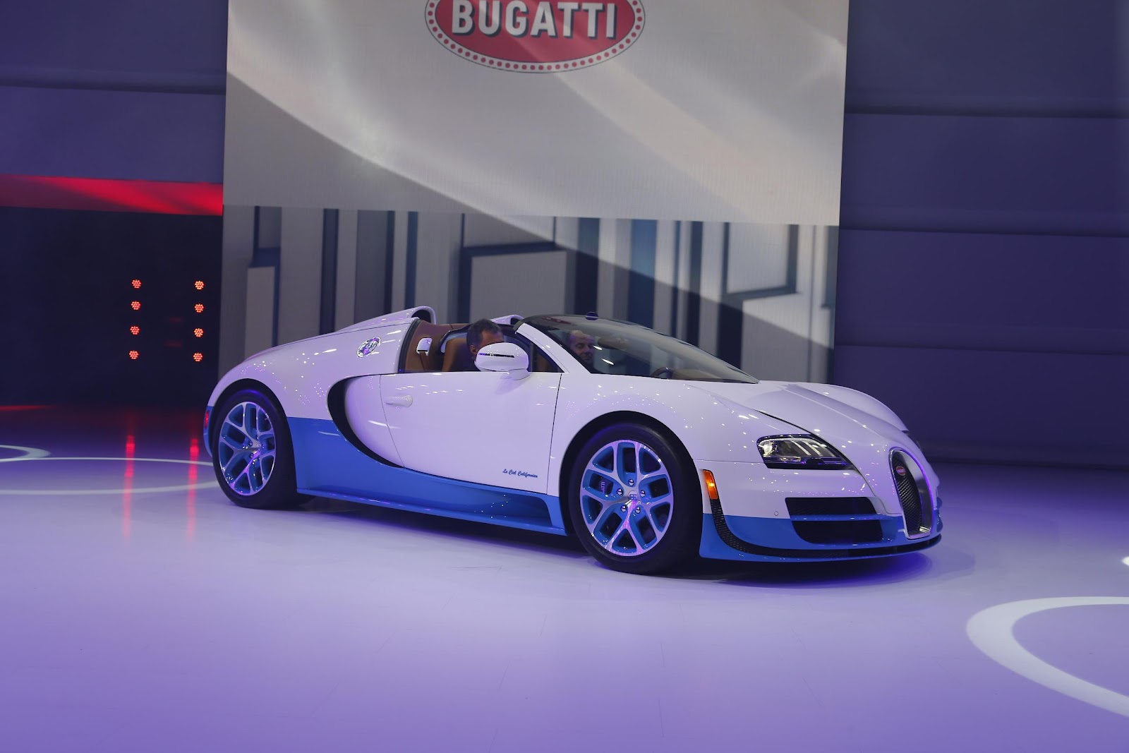 Paris Motor Show: Bugatti Veyron 16.4 Grand Sport Vitesse Special Edition.