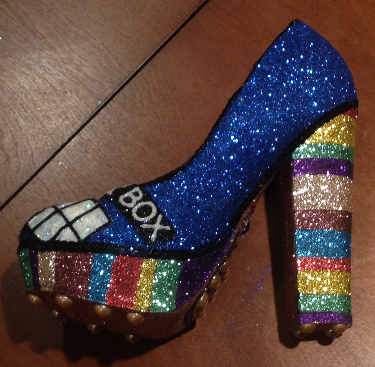 Confessions of a glitter addict: Doctor Who Shoe