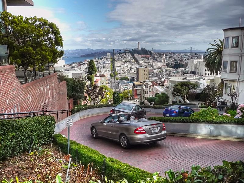 Lombard Street, San Francisco The Most Curviest Road in the World