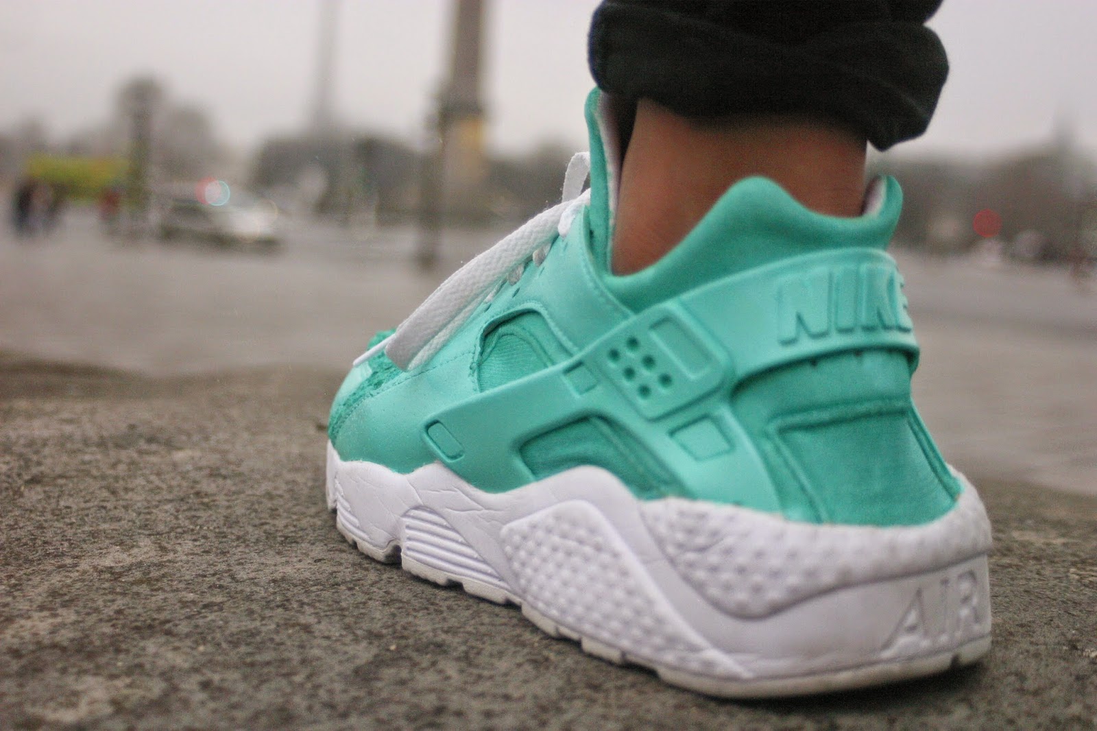 nike huarache mint