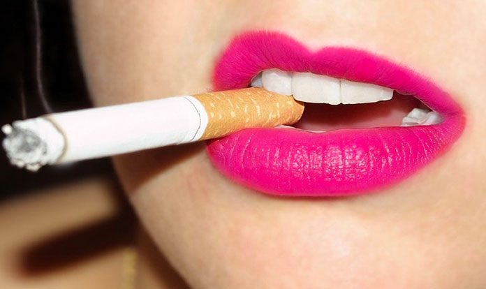 Begini Mengatasi Bibir Kering Dan Hitam Dengan Mudah - Ayo ...