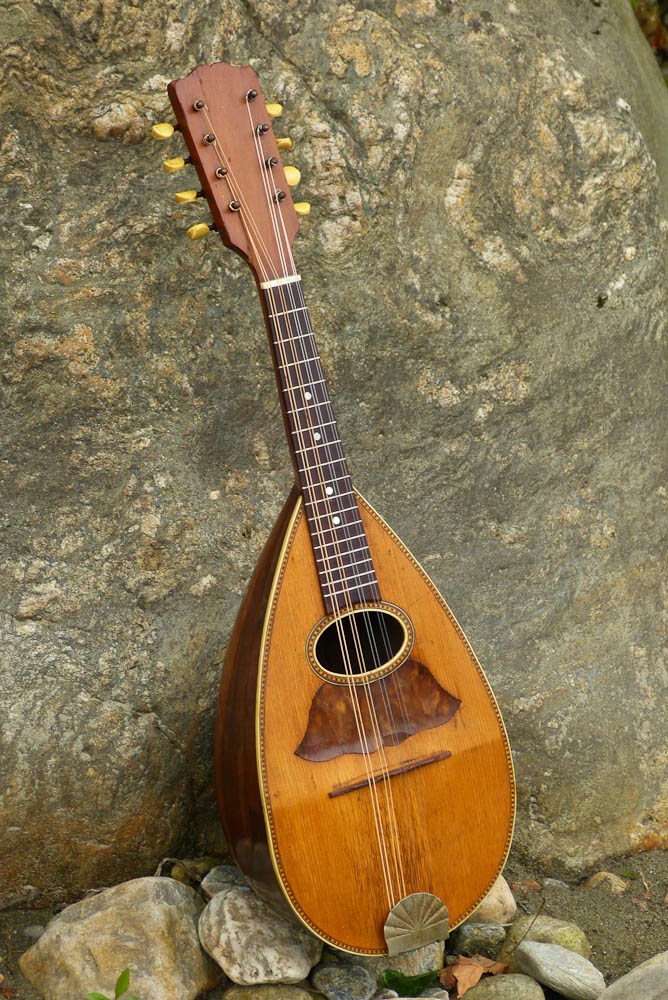 c.1900 Bay State Bowlback Mandolin