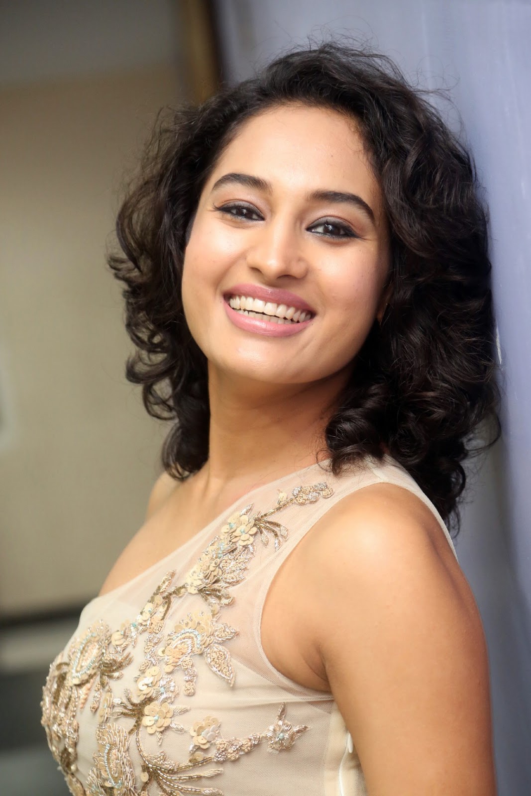 1067px x 1600px - Beauty Galore HD : Tamil Actress Pooja Ramachandran Smiling Hot Photos