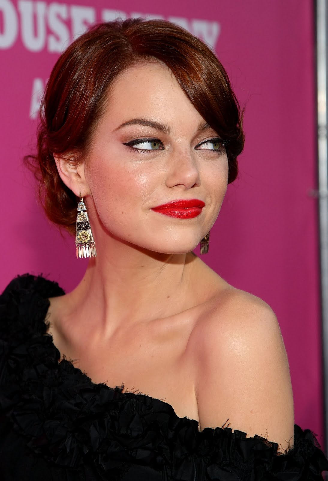 http://2.bp.blogspot.com/-_YwfA3RlRes/TnH9E6LhZYI/AAAAAAAAAuo/p2FPeBCM4A8/s1600/emma-stone-57524.jpg