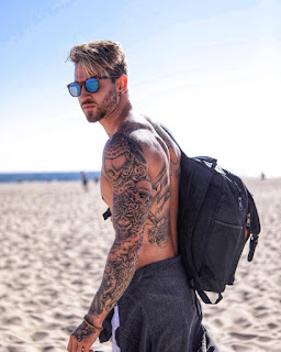 10 best beach outfit ideas men should try - LIFESTYLENUTS