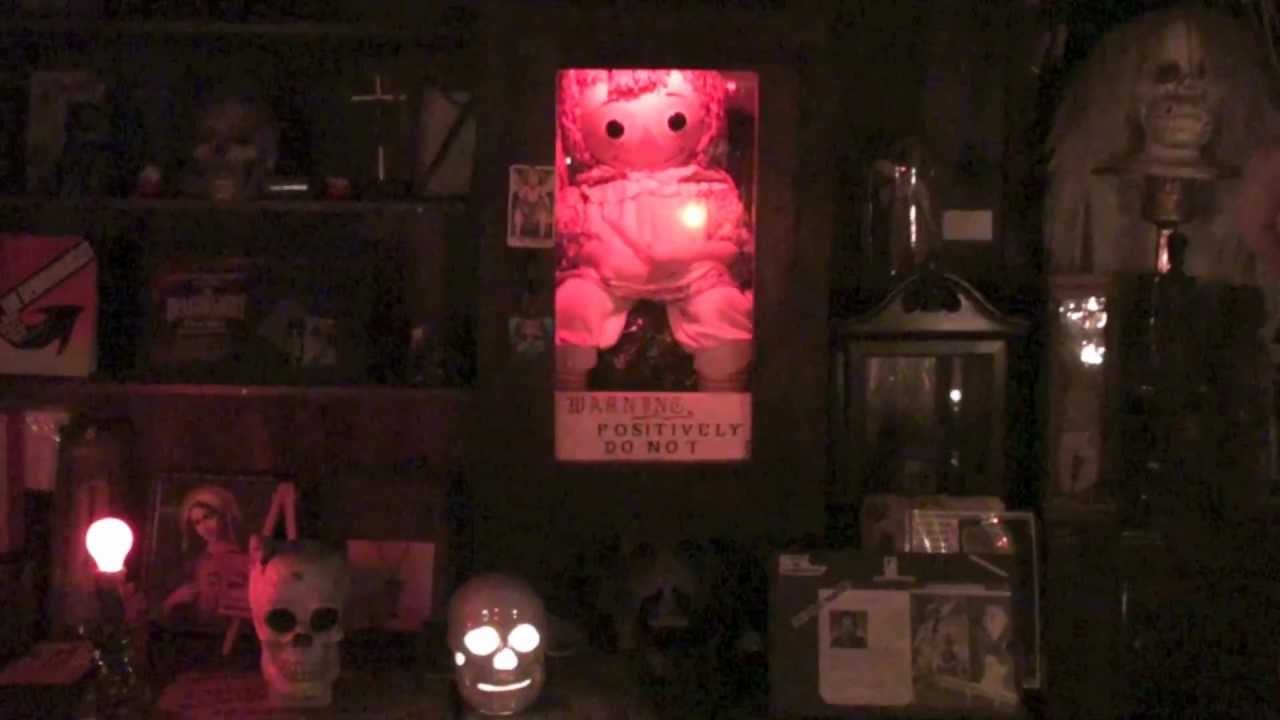 Latest Raw Footage inside Ed & Lorraine Warren's Occult Museum