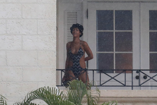 Rihanna101.jpg