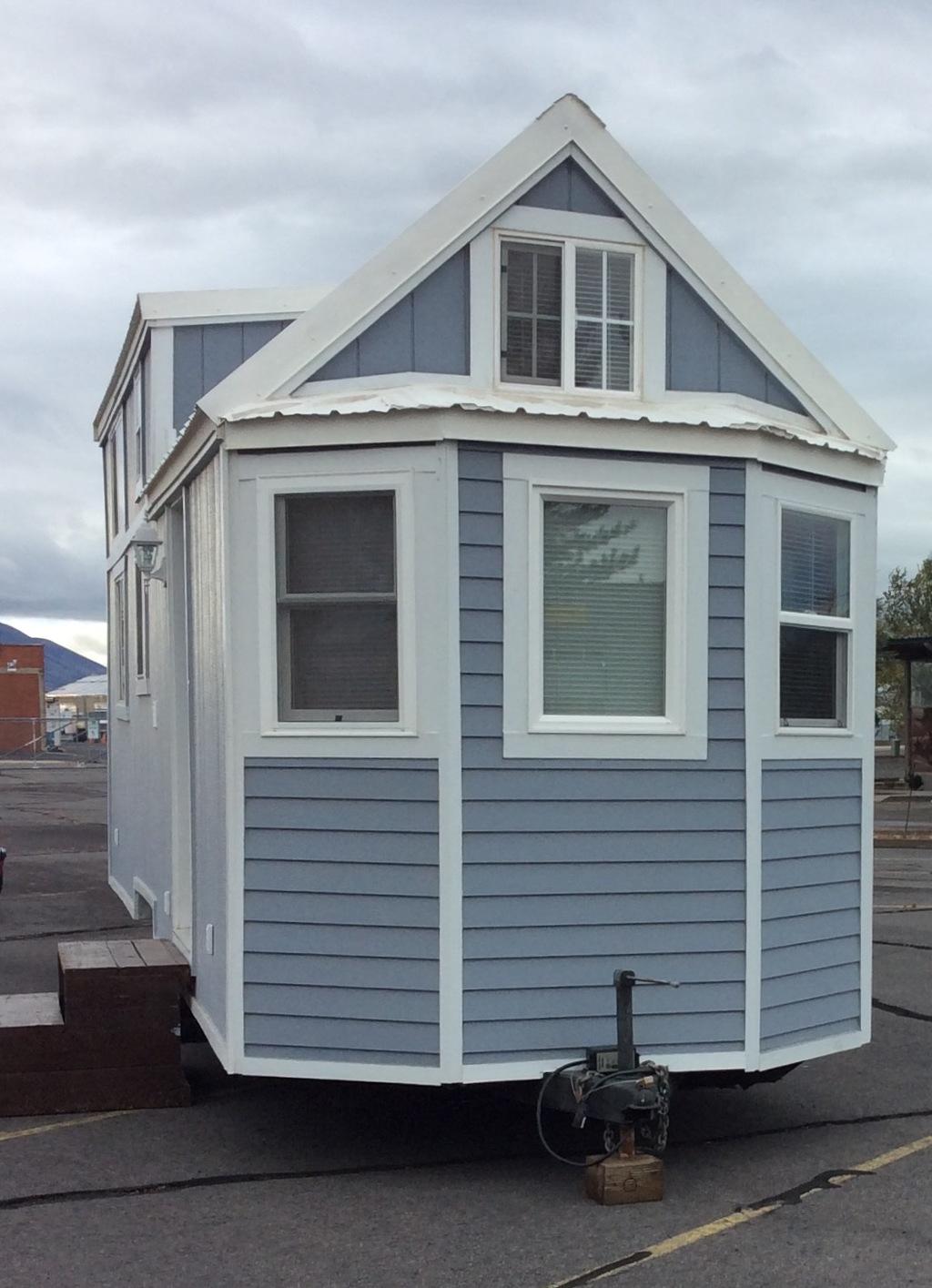 Klamath Falls Tiny House (410 Sq Ft) [ TINY HOUSE TOWN ]