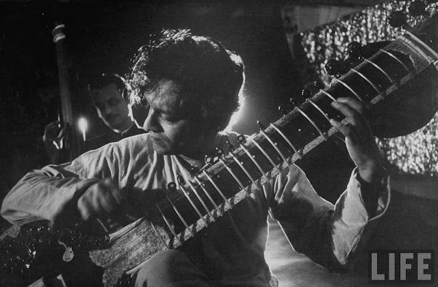 Ravi Shankar sitar concert black and white