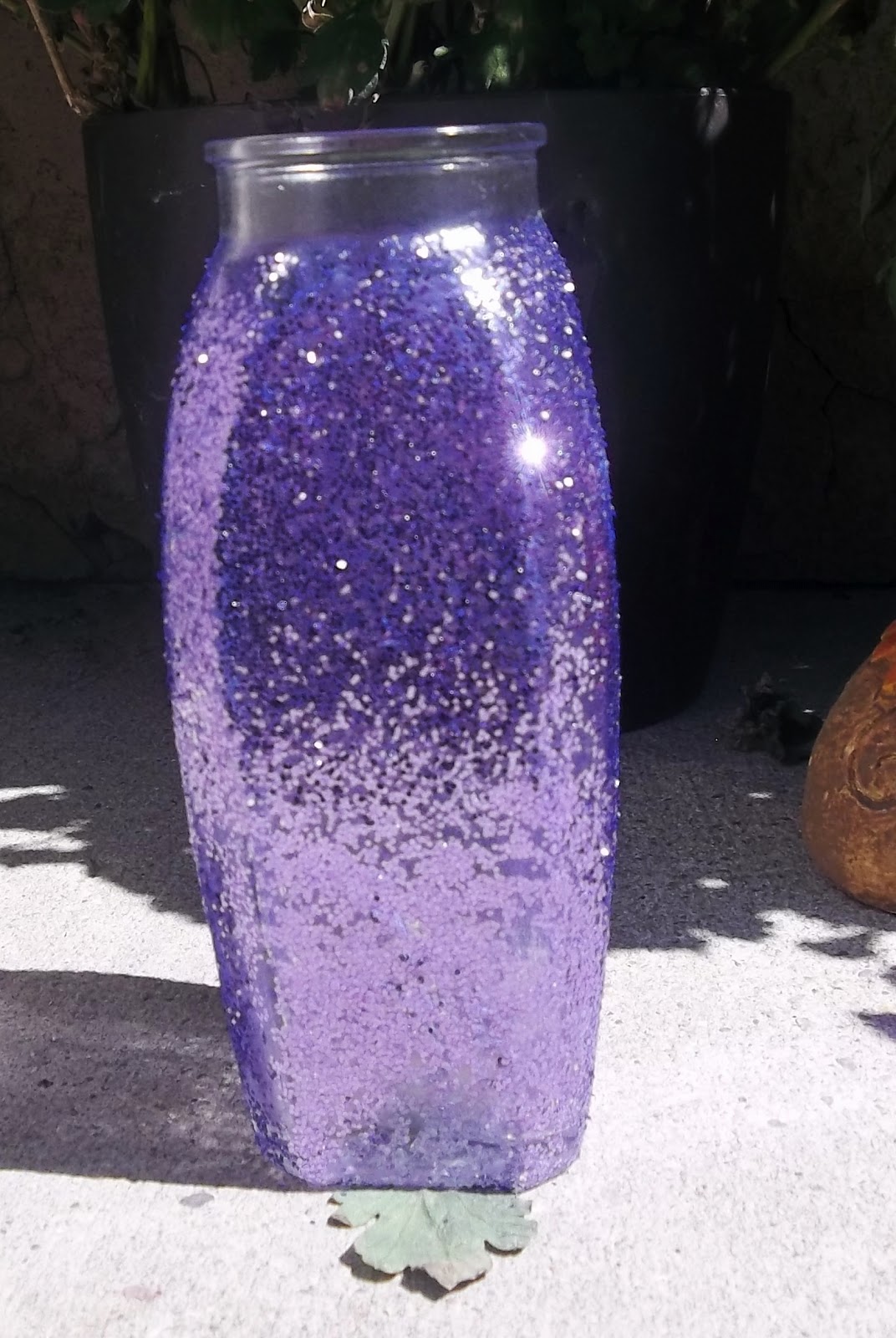 things to pass the time glitter jar!