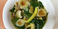 Sayur Air Pucuk Cekur Manis Dengan Cendawan