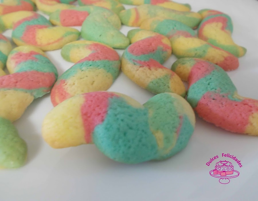 Galletas con maicena de colores