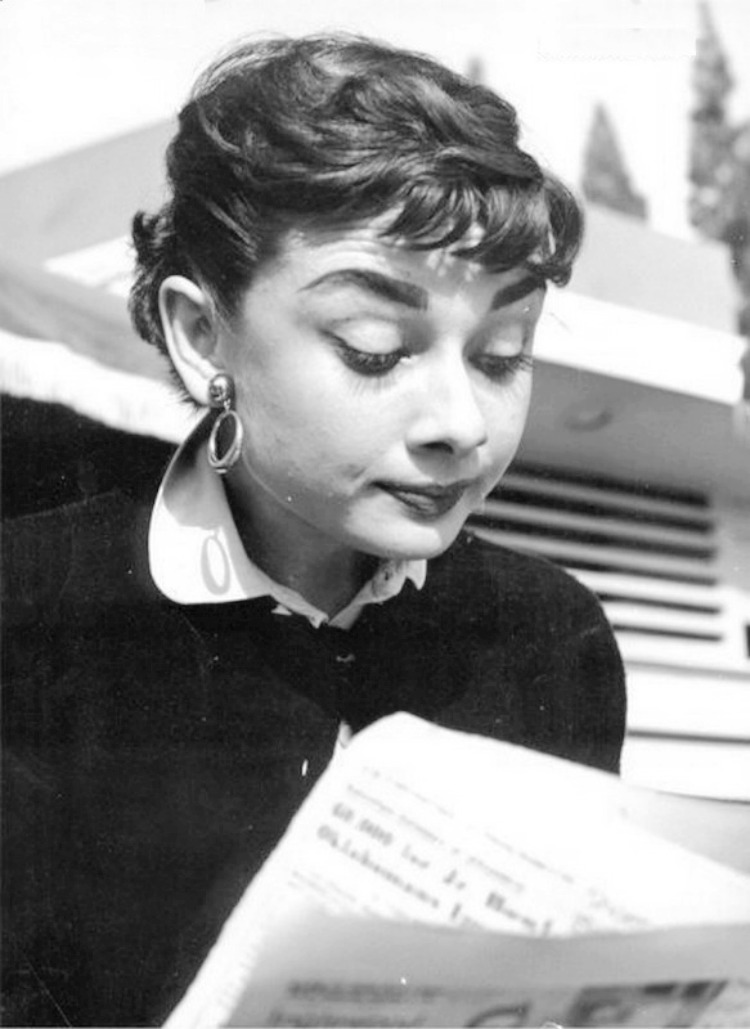 A Vintage Nerd, Audrey Hepburn, Old Hollywood Letter Writing, Vintage Blog