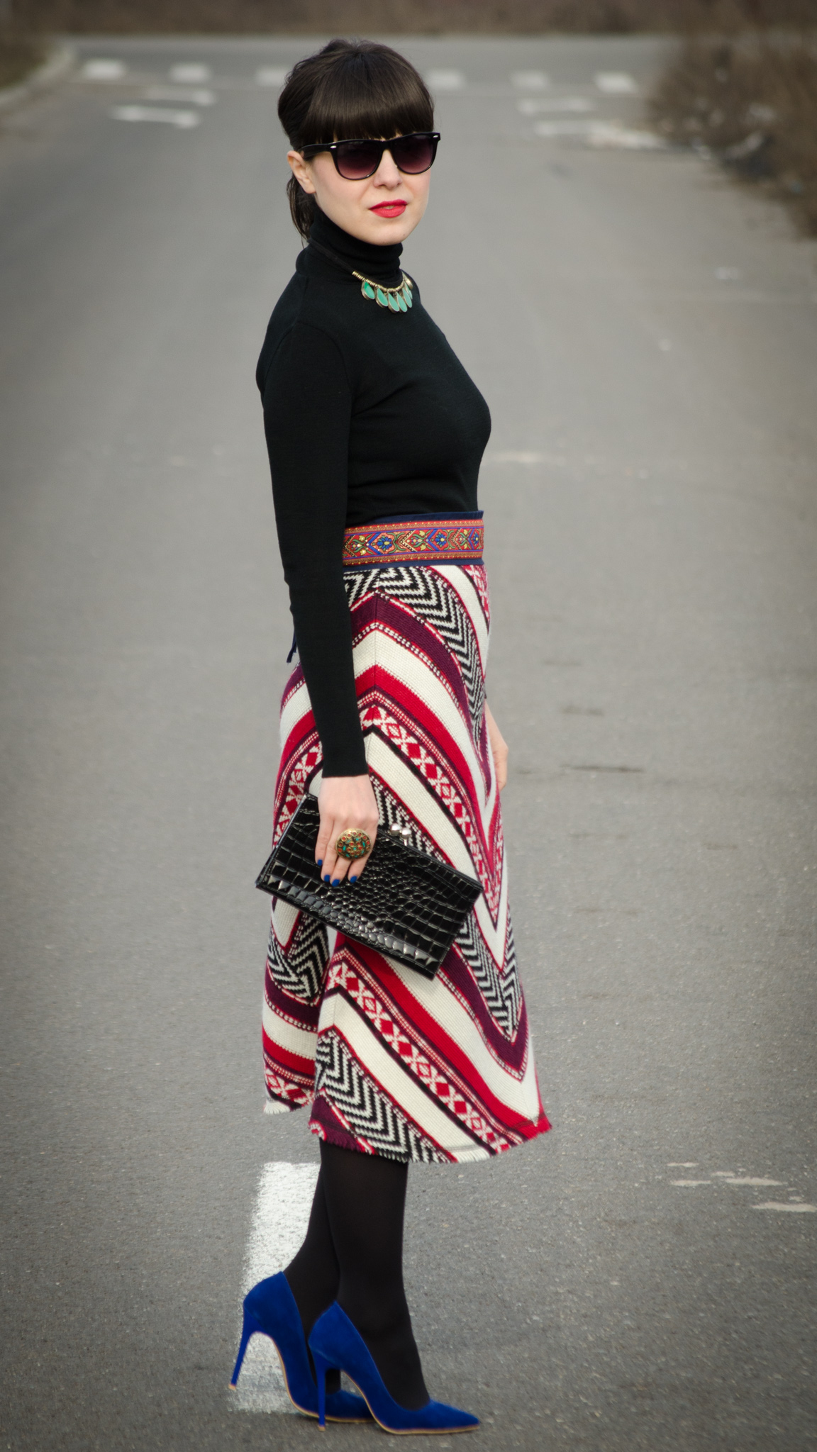 Christmas patterns skirt zara cobalt blue high heels black turtleneck red & green combo clutch statement jewelry romanian traditional waistband