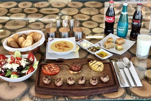 LEZZET STEAKHOUSE BAYRAKLI İZMİR İFTAR MENÜLERİ Ne Kadara Yenir?