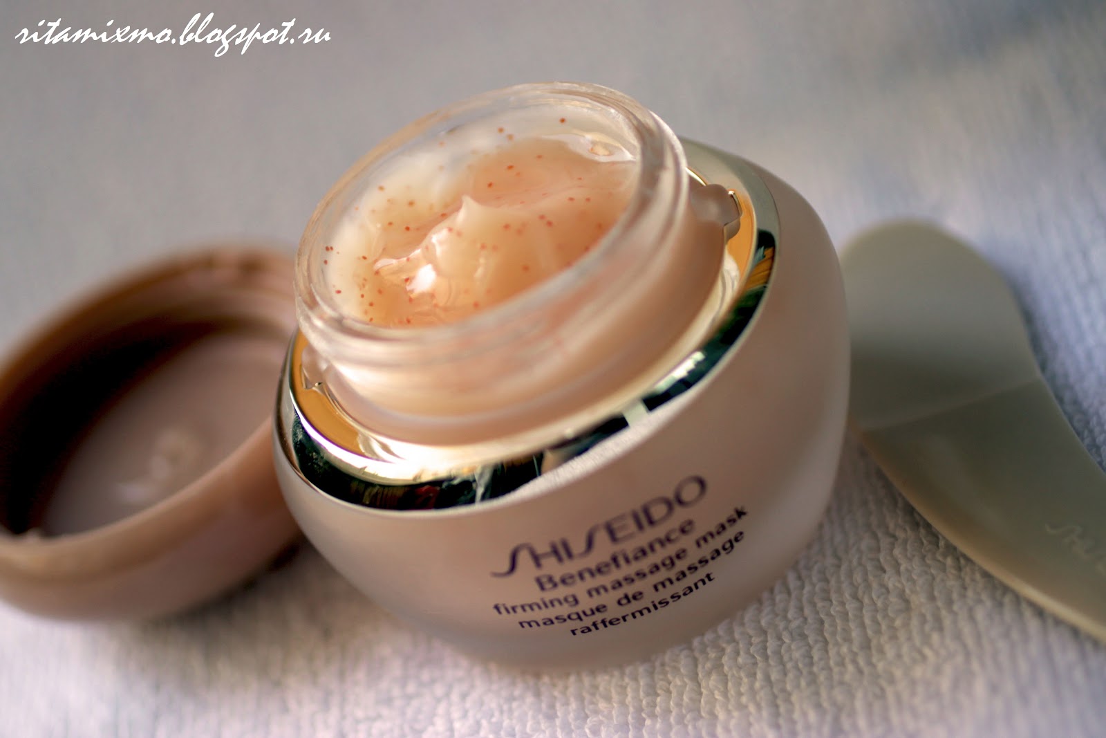 Shiseido firming. Benefiance Firming massage Mask — Shiseido. Шисейдо маска для лица. Shiseido Firming massage Mask. Shiseido и Mac.