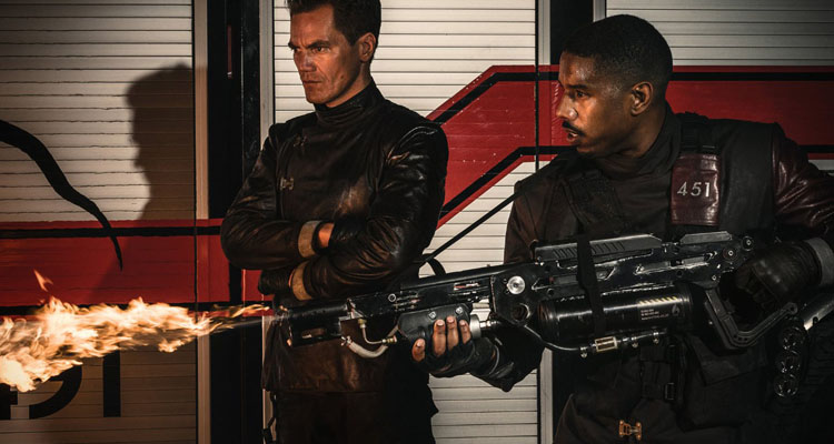 Michael Shannon y Michael B. Jordan en Fahrenheit 451 Michael Shannon y Michael B. Jordan en Fahrenheit 451