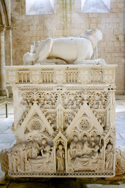 Alcobaça, detalle mausoleo Pedro I